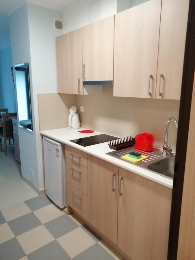 Osrodek Wczasowy Medyk Pum Aparthotel Dziwnow Exterior photo